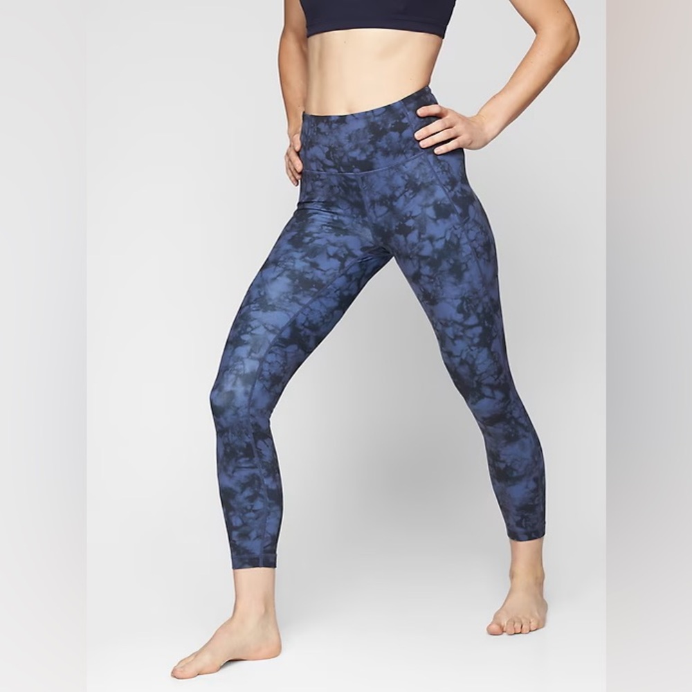 Athleta Tie Dye Salutation 7/8 Tight In Powervita